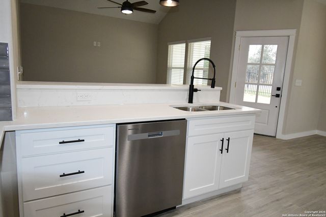 5961 Prairie Rd # 1, Von Ormy, TX 78073