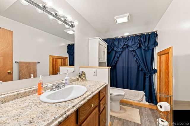 13904 Bernice Avenue, Warren, MI 48089