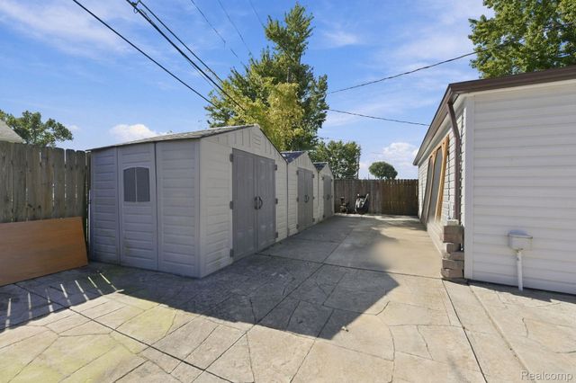 13904 Bernice Avenue, Warren, MI 48089