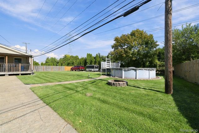 13904 Bernice Avenue, Warren, MI 48089