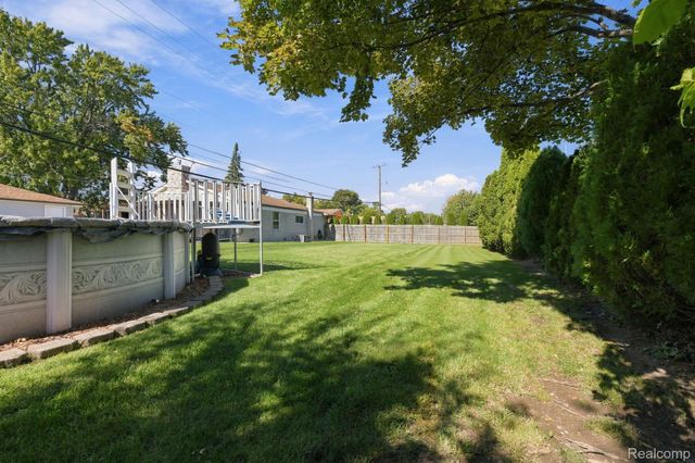 13904 Bernice Avenue, Warren, MI 48089