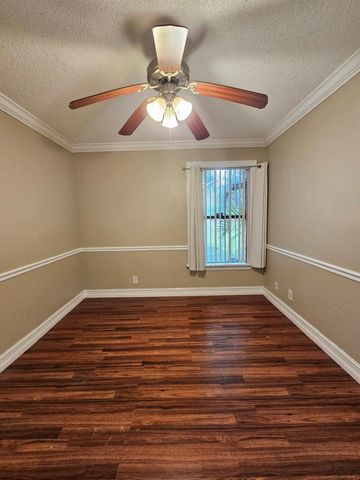 1681 Balfour Point Drive B, West Palm Beach, FL 33411