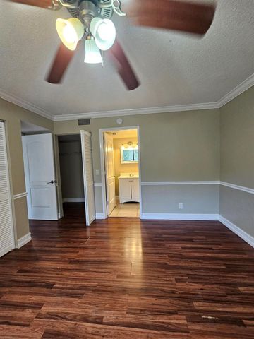 1681 Balfour Point Drive B, West Palm Beach, FL 33411