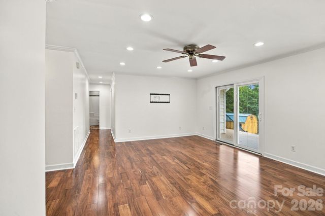 1829 Kenmore Drive, Statesville, NC 28625