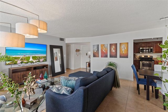 1351 NE Miami Gardens Dr 1226E, Miami, FL 33179