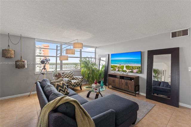 1351 NE Miami Gardens Dr 1226E, Miami, FL 33179