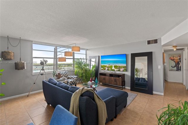 1351 NE Miami Gardens Dr 1226E, Miami, FL 33179