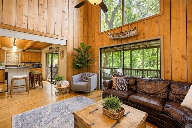 826 Woodland Trace, Jasper, GA 30143