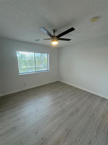 8807 NW 35th Street, Coral Springs, FL 33065