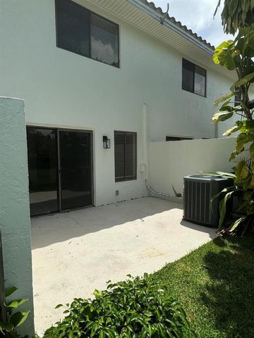 8807 NW 35th Street, Coral Springs, FL 33065
