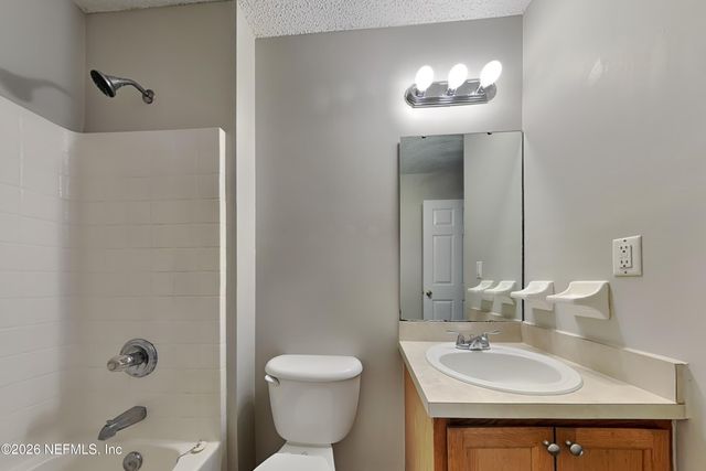 5629 ELLIS TRACE Drive, Jacksonville, FL 32205