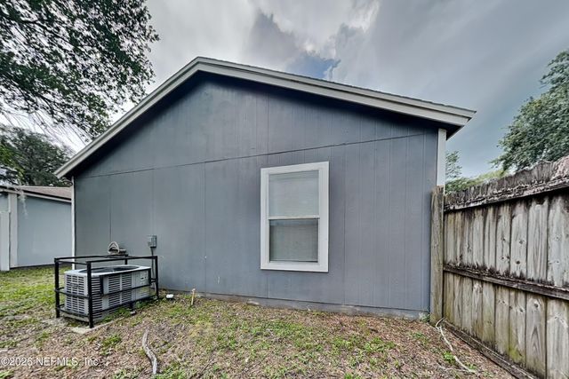 5629 ELLIS TRACE Drive, Jacksonville, FL 32205