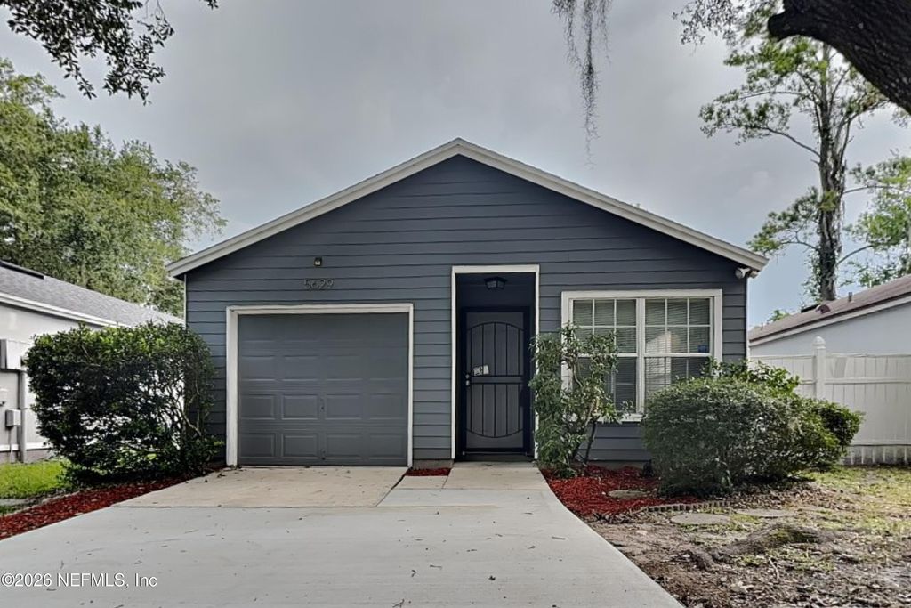 5629 ELLIS TRACE Drive, Jacksonville, FL 32205