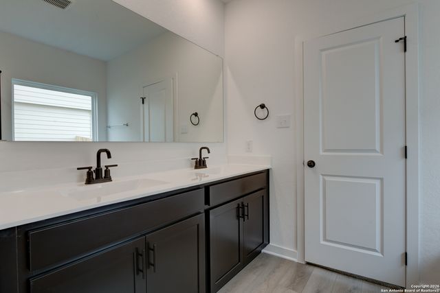 12848 Red Apple Rd., Schertz, TX 78154