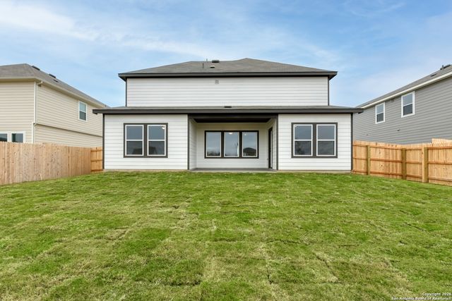 12848 Red Apple Rd., Schertz, TX 78154