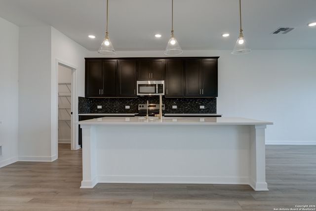 12848 Red Apple Rd., Schertz, TX 78154