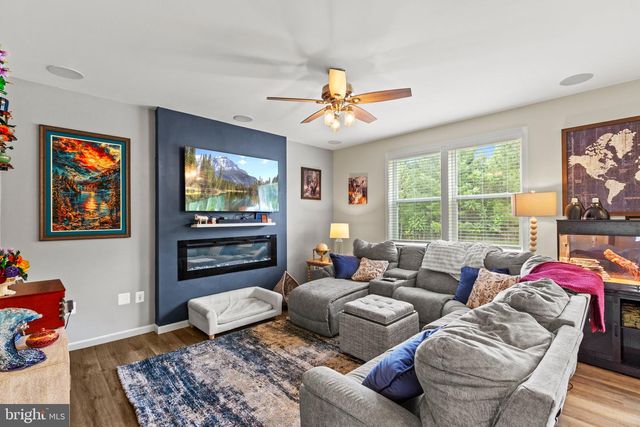 6355 POINTER LN, King George, VA 22485