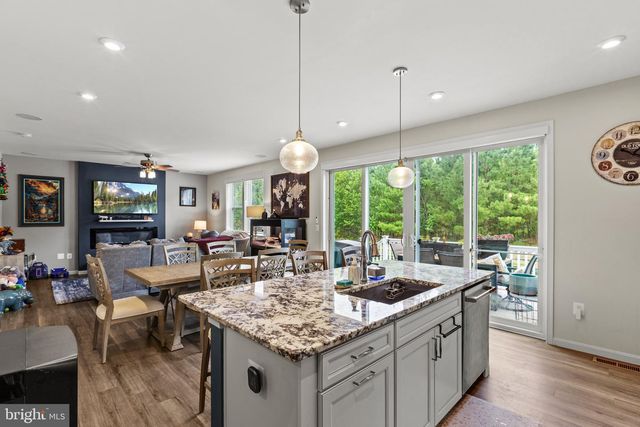 6355 POINTER LN, King George, VA 22485