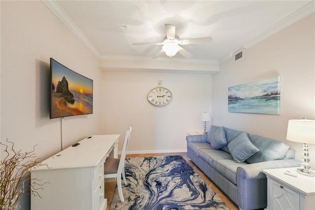 9834 Giaveno CIR 1711, Naples, FL 34113