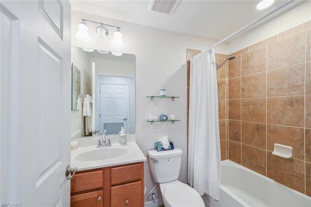 9834 Giaveno CIR 1711, Naples, FL 34113