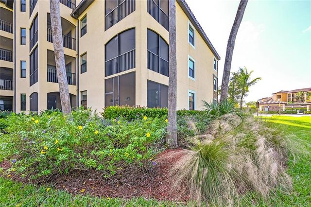 9834 Giaveno CIR 1711, Naples, FL 34113