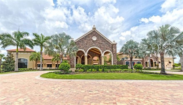 9834 Giaveno CIR 1711, Naples, FL 34113