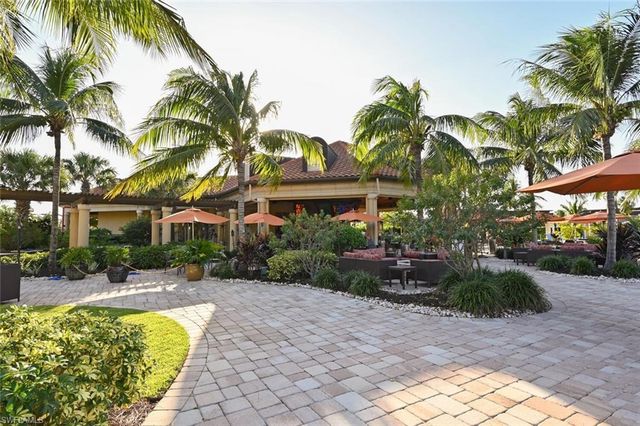 9834 Giaveno CIR 1711, Naples, FL 34113