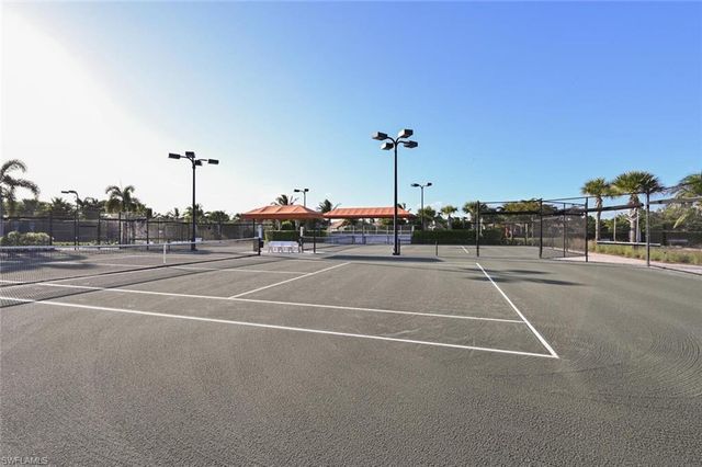 9834 Giaveno CIR 1711, Naples, FL 34113