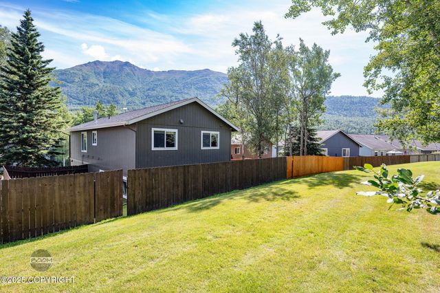 19103 Trail Bay Drive, Eagle River, AK 99577