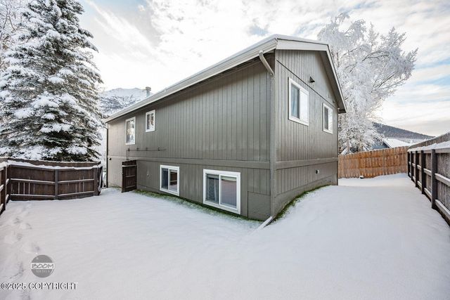 19103 Trail Bay Drive, Eagle River, AK 99577