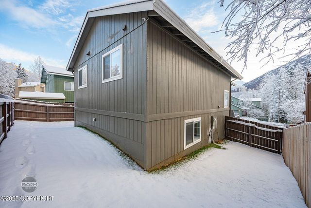19103 Trail Bay Drive, Eagle River, AK 99577