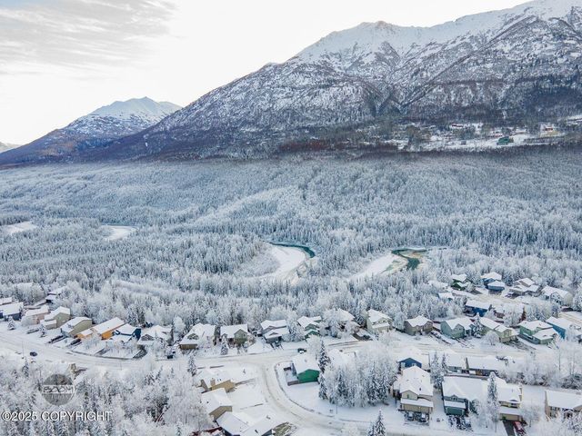 19103 Trail Bay Drive, Eagle River, AK 99577