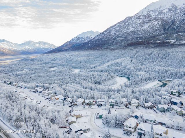 19103 Trail Bay Drive, Eagle River, AK 99577