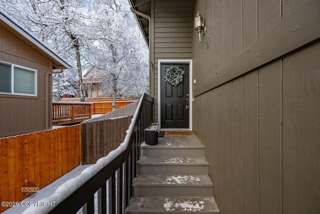 19103 Trail Bay Drive, Eagle River, AK 99577