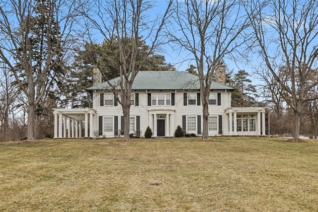 3215 W Dobson Place, Ann Arbor, MI 48105