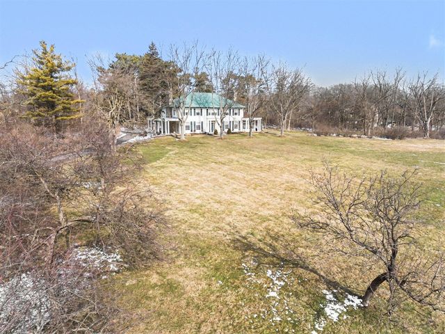 3215 W Dobson Place, Ann Arbor, MI 48105