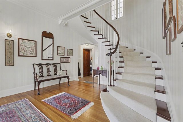 3215 W Dobson Place, Ann Arbor, MI 48105