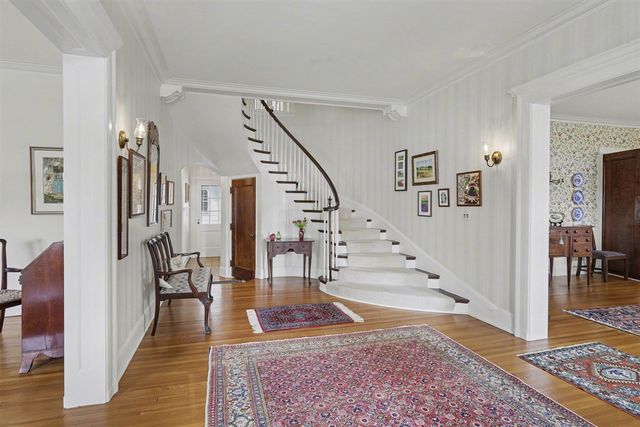 3215 W Dobson Place, Ann Arbor, MI 48105