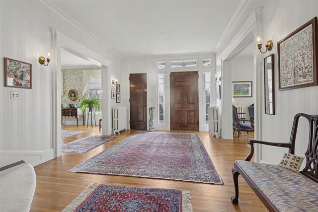 3215 W Dobson Place, Ann Arbor, MI 48105