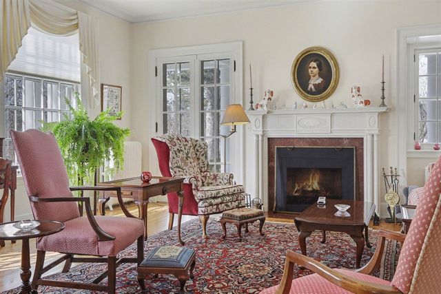 3215 W Dobson Place, Ann Arbor, MI 48105