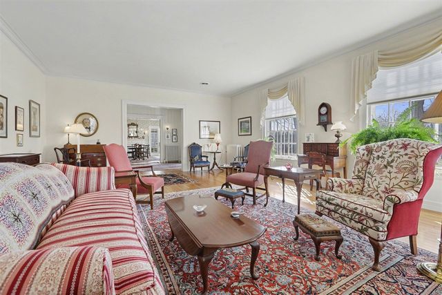 3215 W Dobson Place, Ann Arbor, MI 48105