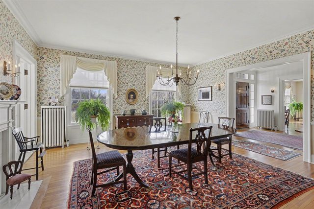 3215 W Dobson Place, Ann Arbor, MI 48105