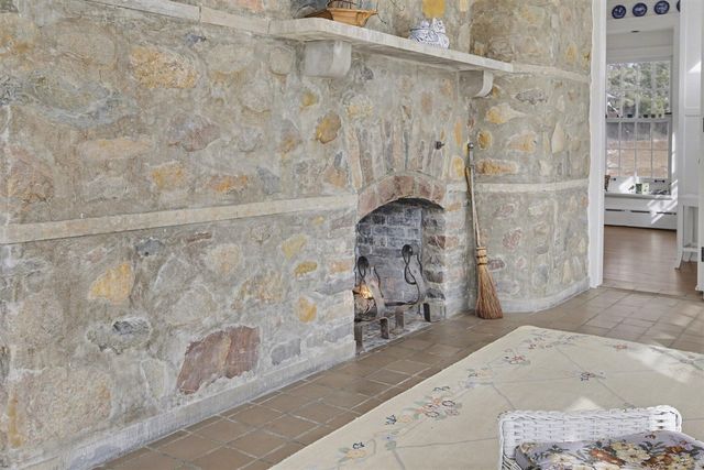 3215 W Dobson Place, Ann Arbor, MI 48105