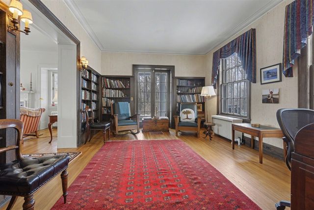 3215 W Dobson Place, Ann Arbor, MI 48105