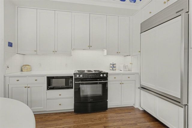 3215 W Dobson Place, Ann Arbor, MI 48105