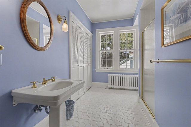 3215 W Dobson Place, Ann Arbor, MI 48105