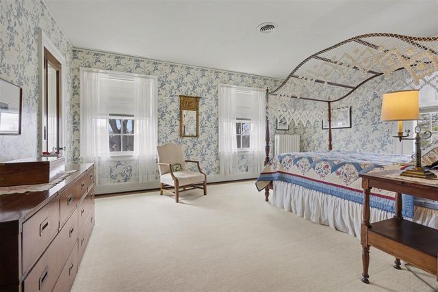 3215 W Dobson Place, Ann Arbor, MI 48105