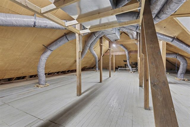 3215 W Dobson Place, Ann Arbor, MI 48105