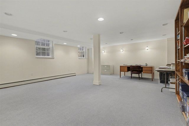 3215 W Dobson Place, Ann Arbor, MI 48105