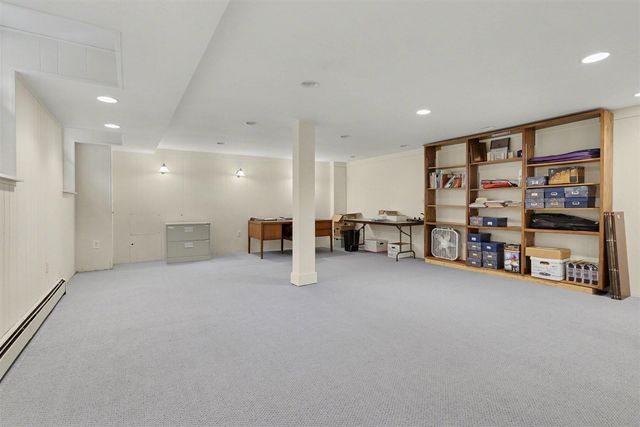 3215 W Dobson Place, Ann Arbor, MI 48105